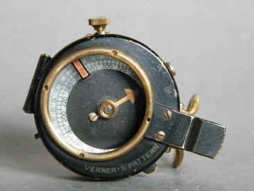 #1670  World War One (1914 - 1918) Army Officer's Compass  **SOLD** October 2019