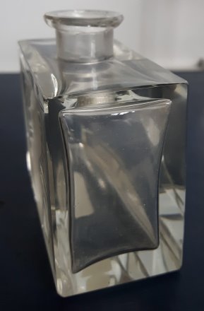 #1847  Art Deco Glass Scent Bottle, circa late 1920s