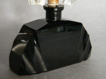 #0898 1920s Art Deco Glass Scent Bottle **SOLD**