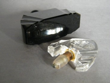 #0898 1920s Art Deco Glass Scent Bottle **SOLD**