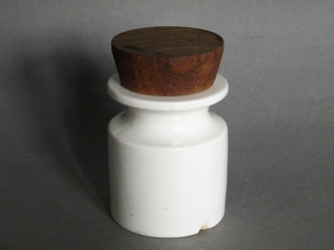 #1352 Rare Portmeirion "Corsets" Spice Jar, circa 1965 (A/F) **SOLD**