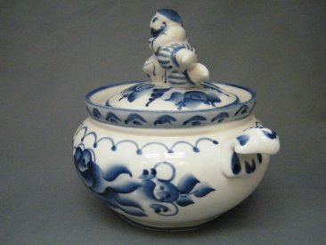 #1694  Soviet Russian Blue & White Porcelain Tureen, circa 1970s  **SOLD** 2018