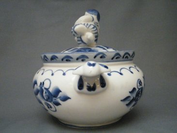 #1694  Soviet Russian Blue & White Porcelain Tureen, circa 1970s  **SOLD** 2018