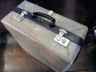 #1728   "REV ROBE" Fitted Suitcase, circa 1952 - 1955  **SOLD**  2018