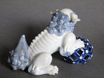 #1498 Rare Pair of Hirado Porcelain Shishi / Lions from Japan, Edo Period circa 1820-1850  **Sold**  to USA, January 2021