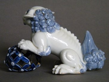 #1498 Rare Pair of Hirado Porcelain Shishi / Lions from Japan, Edo Period circa 1820-1850  **Sold**  to USA, January 2021