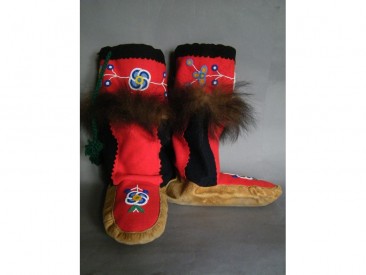 #1126 Native American Moccasin 'Boots', circa 1930 - 1960