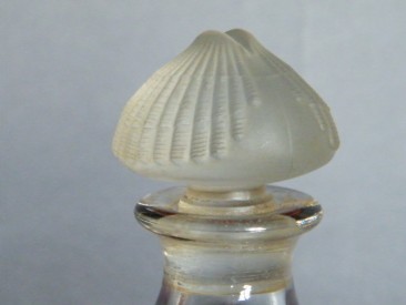 #0446 "L'Heure Bleue" Scent Bottle by Lalique for Guerlain circa 1914    **SOLD**   September 2019