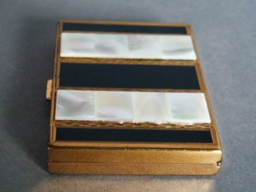 #0538 Mother of Pearl Inset "Acme" Powder Compact circa 1945-1965 **SOLD**