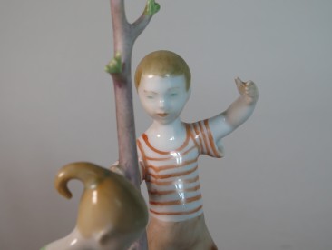 #1632  1950s - 60s Herend Porcelain Figure Group from Hungary