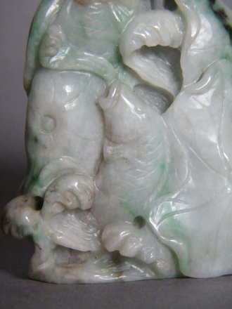 #0830  Chinese Jadeite Carp & Lotus 'Boulder', Late 18th/19th Century 鲤鱼翡翠把件 - 18/19世纪 Price on Request 售价待询