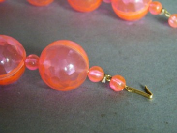 #0362 1960s Pink Plastic Necklace - Unused **SOLD**