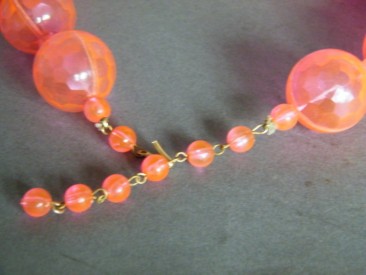 #0362 1960s Pink Plastic Necklace - Unused **SOLD**