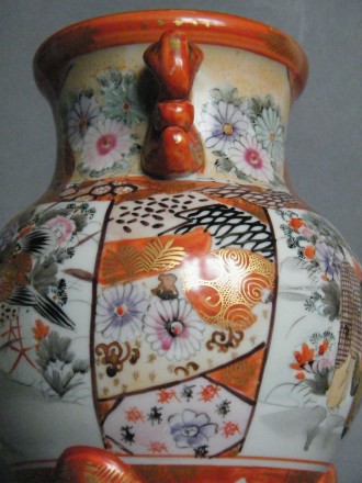 #1628 Japanese Kutani Vase with Cover, circa 1880-1910   **SOLD** January 2018