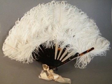 #0241 Early 20th Century Ladies Ostrich Feather Fan - probably circa 1920-1940 **SOLD**