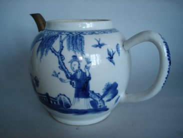 #0012  Early 18thCentury Blue and White Chinese Export Teapot   *SOLD* to Australia