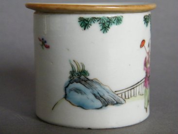 #0302 Chinese Porcelain 'Famille Rose' Cosmetic Pot c1865-1900 **Sold** Through our Liverpool shop