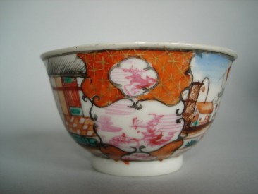 #0130  18th Century Famille Rose Chinese Export Tea Bowl **Sold** to Hong Kong, July 2009 售至香港 - 2009年7月