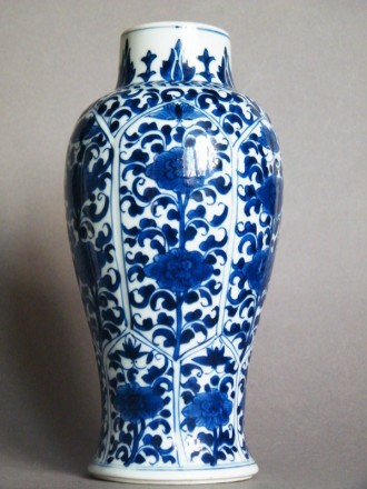 #0972  Fine 17th/18th Cent Blue & White Chinese Vase Kangxi Reign (1662-1722) **Sold** in our Liverpool Shop - December 2016