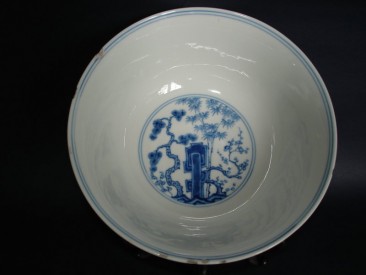 #0115  Chinese Blue and White Bowl - Chenghua mark - Kangxi Reign (1662-1722) **Sold** to China - April 2009 售至中国 - 2009年4月