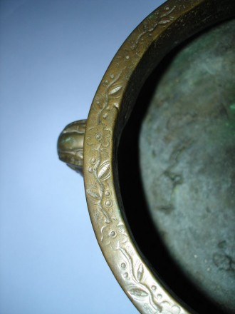 #0094 18th/19th Century Chinese Bronze Censer **Sold**to Germany - May 2010 售至德国 - 2010年5月