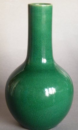 #1824  18th/19th Century Chinese Apple Green Glazed Vases， *Price on Request* ， *售价待询*