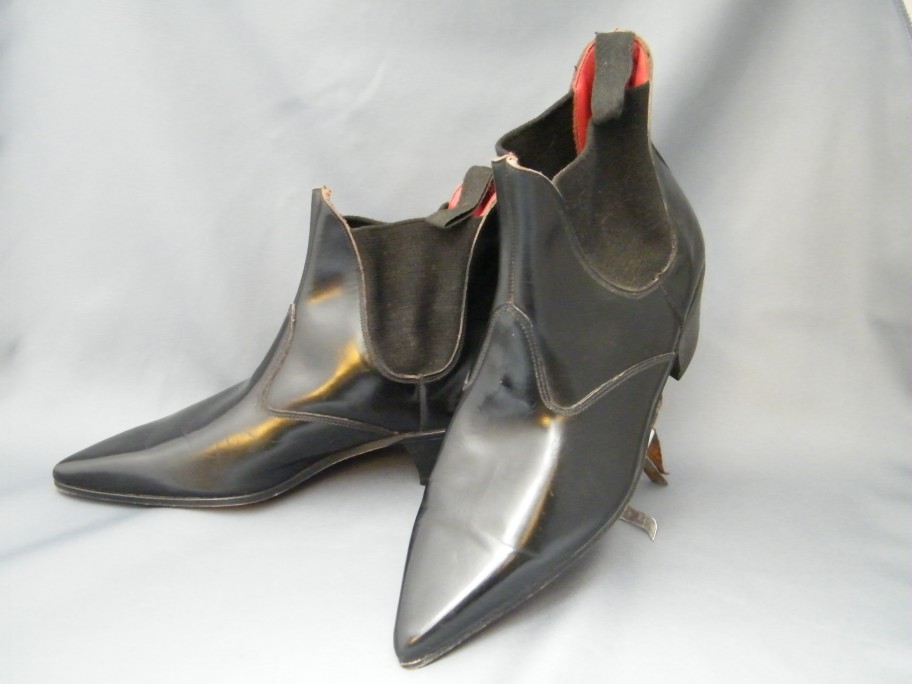 69A INTANDANE  0196 Original Leather Italian Style Cuban Heeled Winkle  Picker Boots circa 1960 Size 2 Sold to The Netherlands March 2020