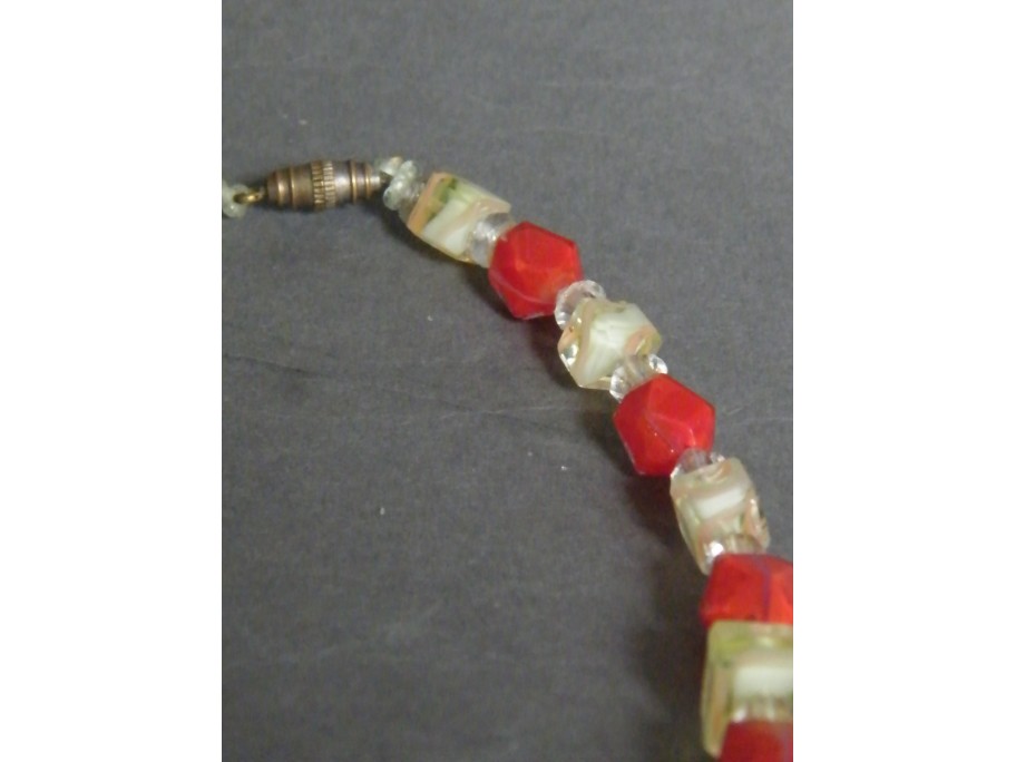 #0966 Art Deco Glass Necklace, circa 1930s **SOLD**