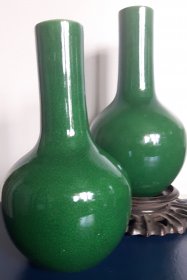 #1824  18th/19th Century Chinese Apple Green Glazed Vases， *Price on Request* ， *售价待询*