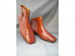 #0125 Rare Pair of Plum Coloured 1960s Mary Quant Designed " Quant Afoot" Ankle Boots - Unused **SOLD** to USA