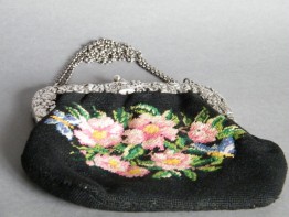 #0085 German Embroidered Handbag with Silver Clasp, Edwardian c1900-1910