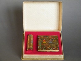 #0217 Boxed Stratton Persian Pattern Powder Compact & Lipstick Holder circa 1950s **SOLD**