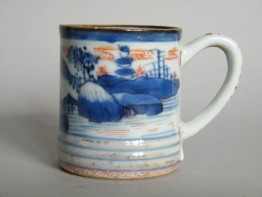 #1642  Rare Chinese Export Porcelain Miniature Ale Tankard form Coffee Can, circa 1700-1730