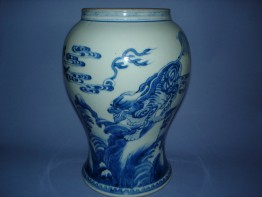 #0100 17th/18th Century Chinese Blue White Balluster Vase - Kangxi Reign (1662-1722) **Sold** to Switzerland, January 2009 售至瑞士 - 2009年1月