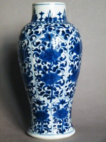 #0972  Fine 17th/18th Cent Blue & White Chinese Vase Kangxi Reign (1662-1722) **Sold** in our Liverpool Shop - December 2016