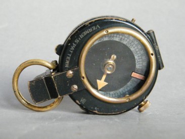 #1670  World War One (1914 - 1918) Army Officer's Compass  **SOLD** October 2019