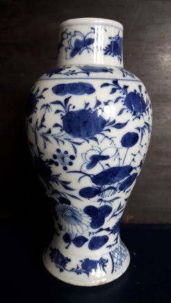 #1620 Blue & White Chinese Export Vase, late 19th/20th Century  **Sold 2022****