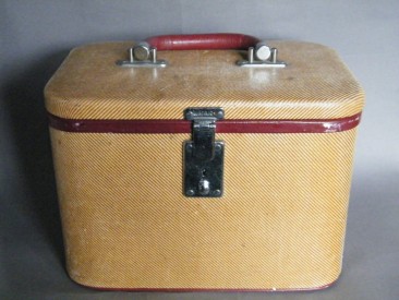 #0987 "Wotajoy" Ladies Vanity Case, early 1950s