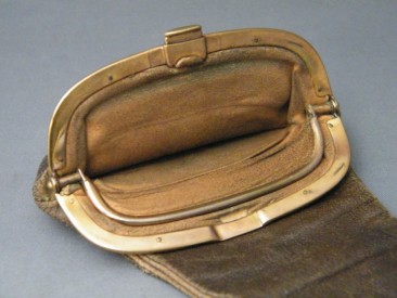#0641 Victorian Gentleman's Leather Coin Purse, circa 1898 **SOLD** through our Liverpool shop October 2017