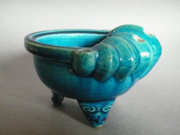 #1616  Rare 18th Century Turquoise Glazed Bat Form Censer -  Price on Request 售价待询