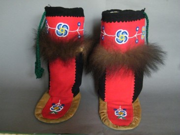 #1126 Native American Moccasin 'Boots', circa 1930 - 1960