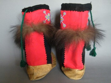 #1126 Native American Moccasin 'Boots', circa 1930 - 1960