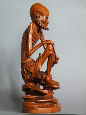 #0009   18th Century Chinese Boxwood Figure 'Damo'  -  Sold to China - April 2012 售至中国 - 2012 年4月