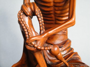 #0009   18th Century Chinese Boxwood Figure 'Damo'  -  Sold to China - April 2012 售至中国 - 2012 年4月