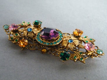 #0435 1930s or 1940s Gilt Metal Brooch **SOLD**