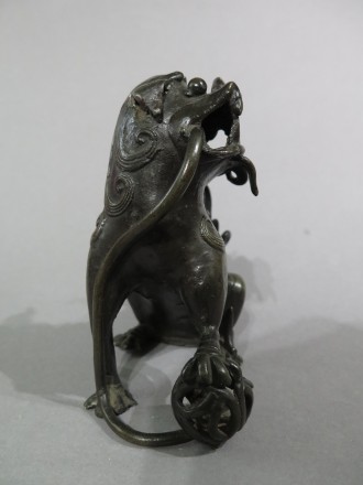 #1520  16th / 17th Century Chinese Ming Dynasty Bronze Lion circa 1550 - 1640**SOLD** September 2017