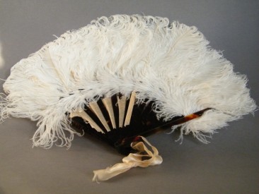 #0241 Early 20th Century Ladies Ostrich Feather Fan - probably circa 1920-1940 **SOLD**