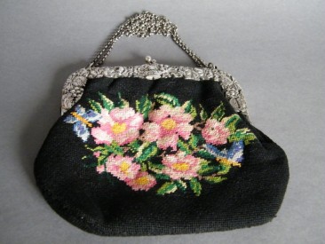 #0085 German Embroidered Handbag with Silver Clasp, Edwardian c1900-1910