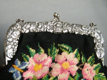 #0085 German Embroidered Handbag with Silver Clasp, Edwardian c1900-1910