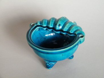 #1616  Rare 18th Century Turquoise Glazed Bat Form Censer -  Price on Request 售价待询